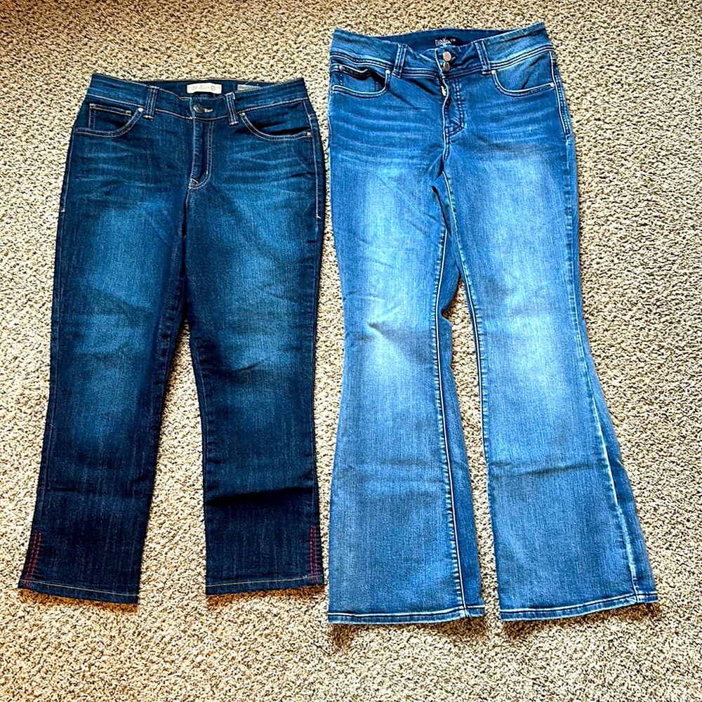 Two pairs of jeans Nine West Vintage American and Maurice’s $15